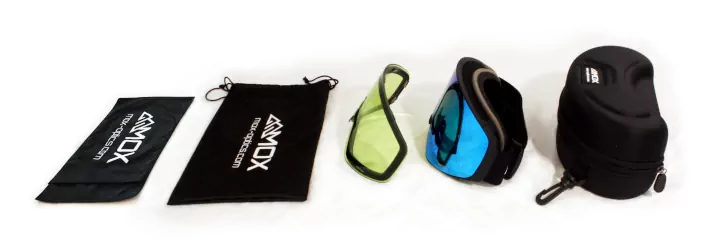 All products that are included with the MOX Infinity II goggles.